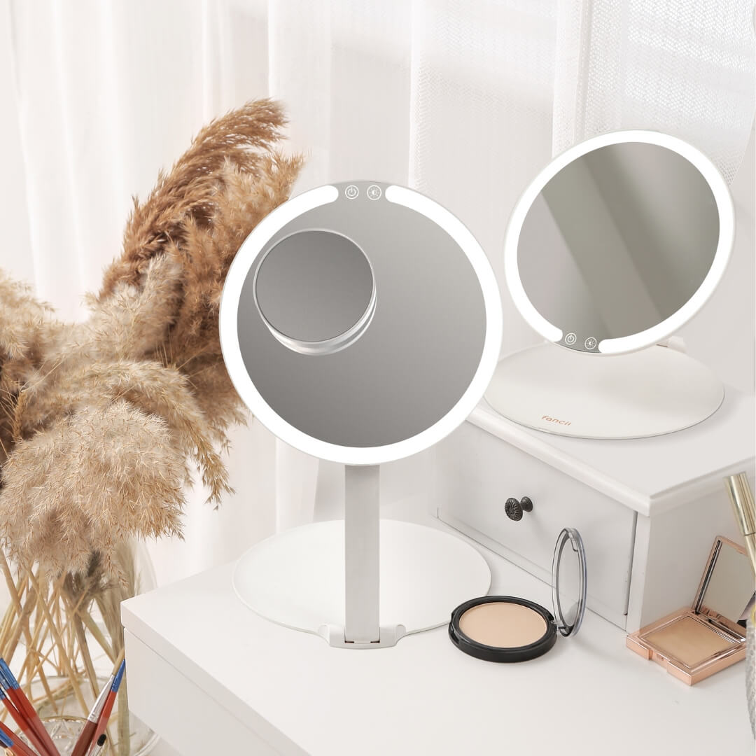 Tara 10x Magnifying Mirror