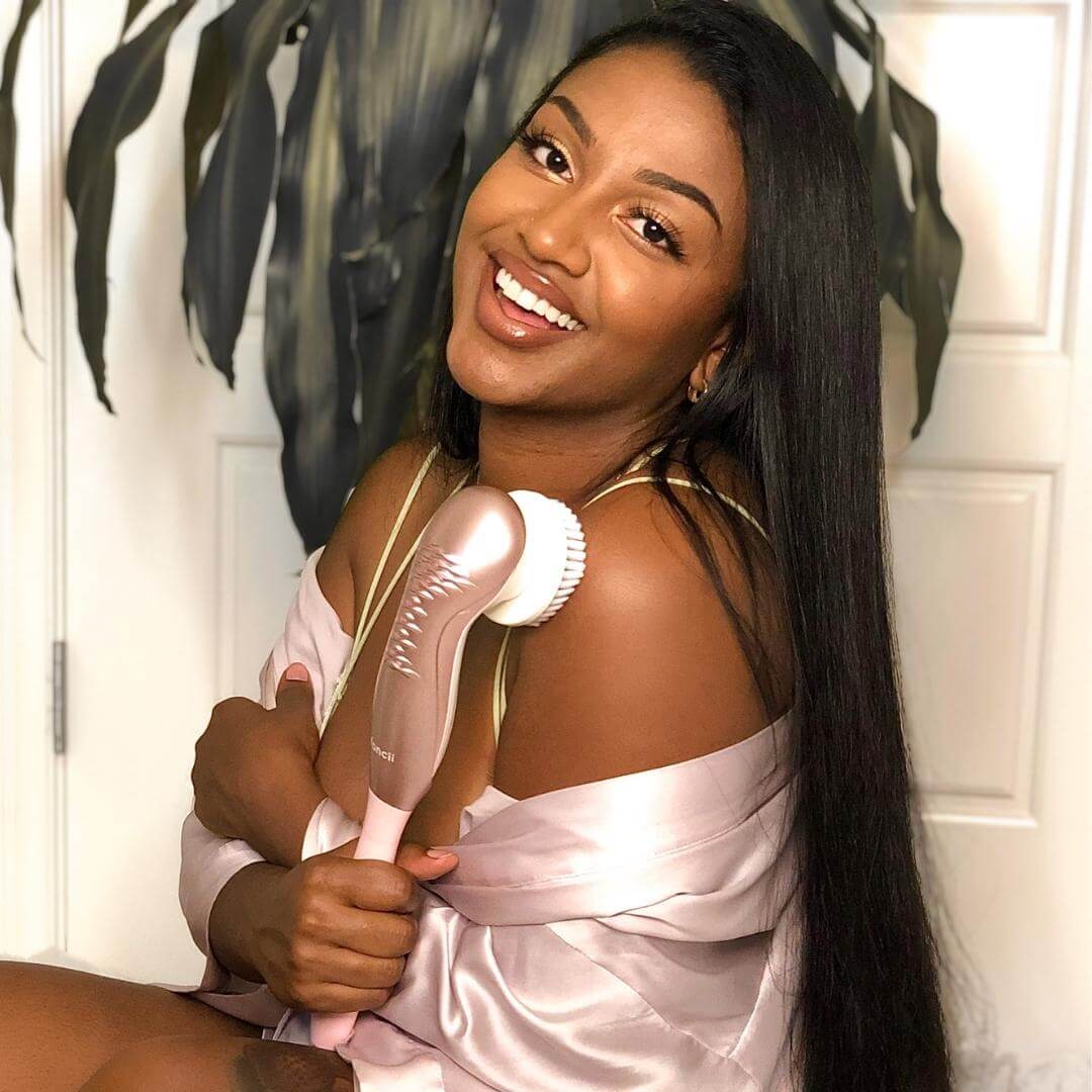 Cora 7 Body Cleansing Brush Set